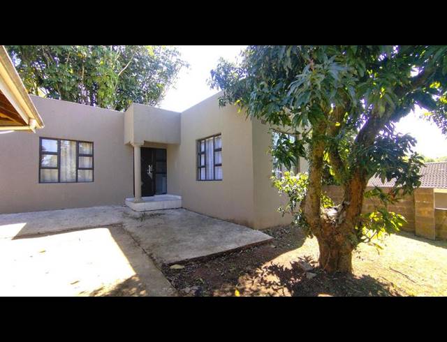 5 BEDROOM HOUSE FOR SALE IN PRESTBURY